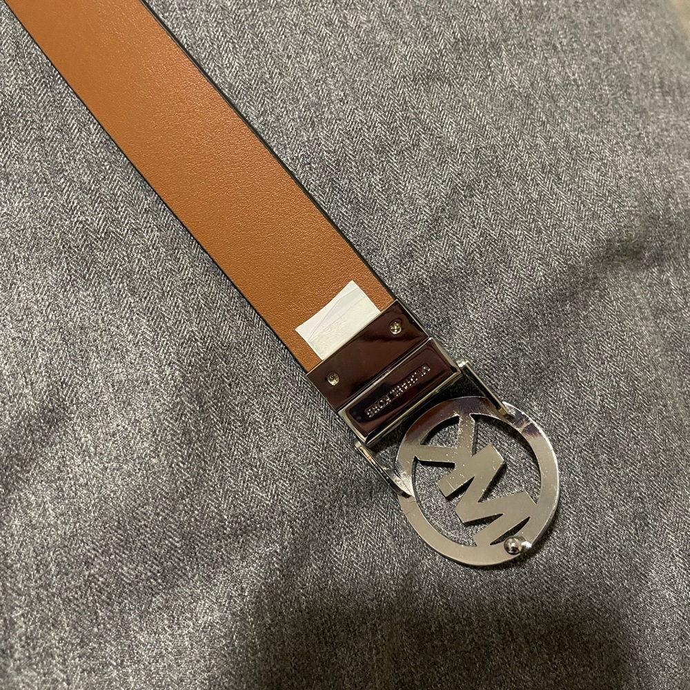Michael Kors belt - Picture 4 of 5